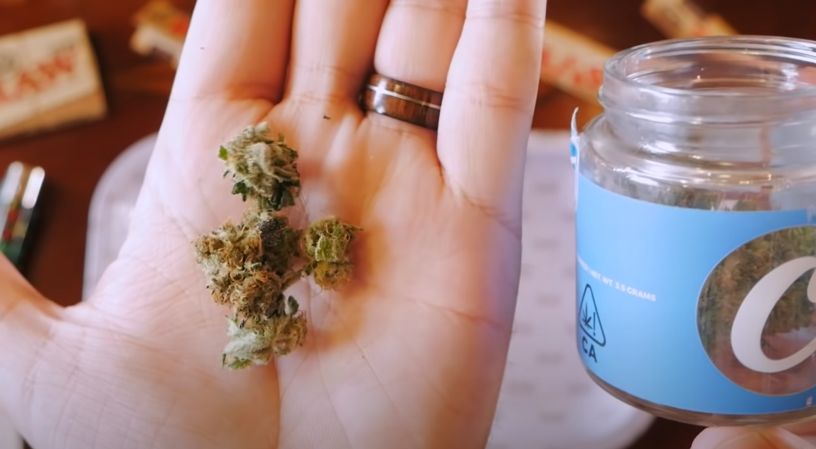 What Are Raw Rolling Papers Made Of 2023 Best 420 Smoke Shop In America